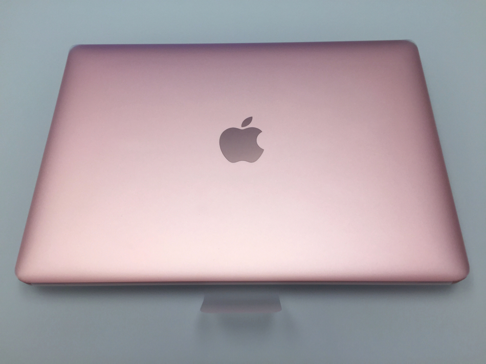 Macbook 10. MACBOOK Air Rose Gold 2020. Ноут Эппл 2022. Макбук про 2021 розовый. MACBOOK Air Pink Gold.