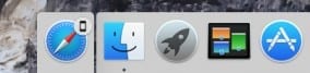 Safari handoff icon to the left of the Finder icon in the Dock