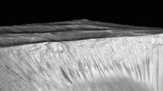 Recurring Slope Linae on Martian surface