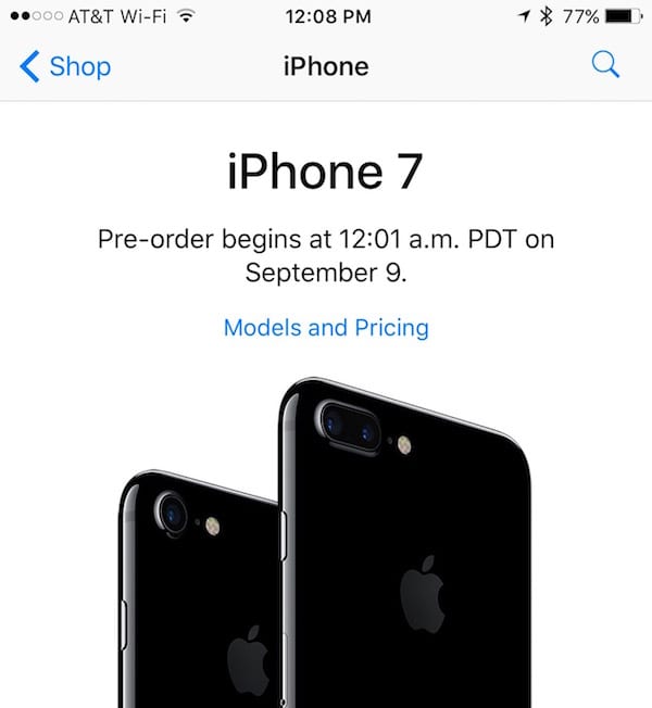 The iPhone 7 page in the Apple Store app.