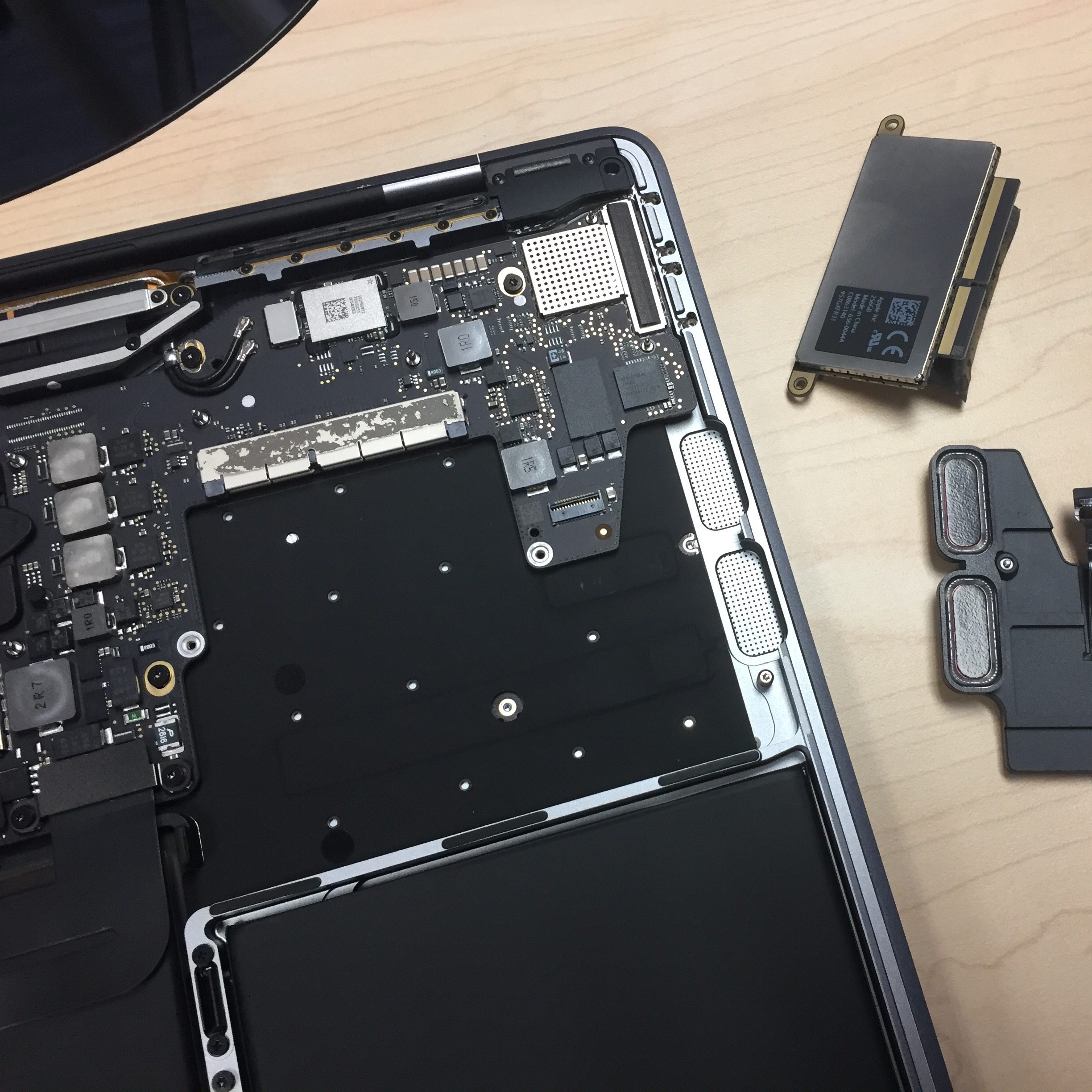 SSD Late 2016 'Entry-Level' MacBook Pro Removable