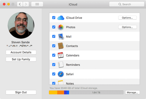 Make sure that both Macs are signed into the same iCloud account