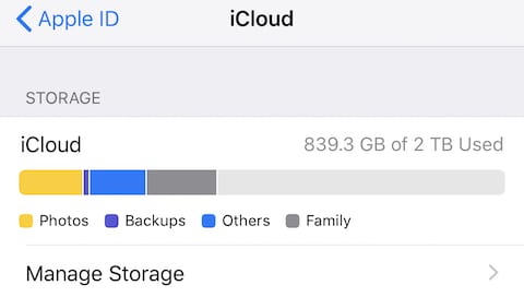 (The bar chart at the top of the iCloud settings page displays storage amount and usage)