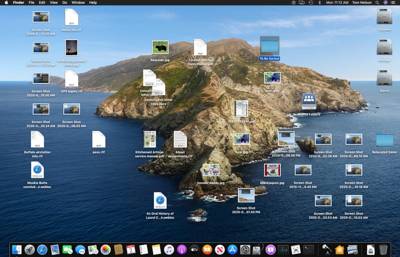 Messy Mac desktop