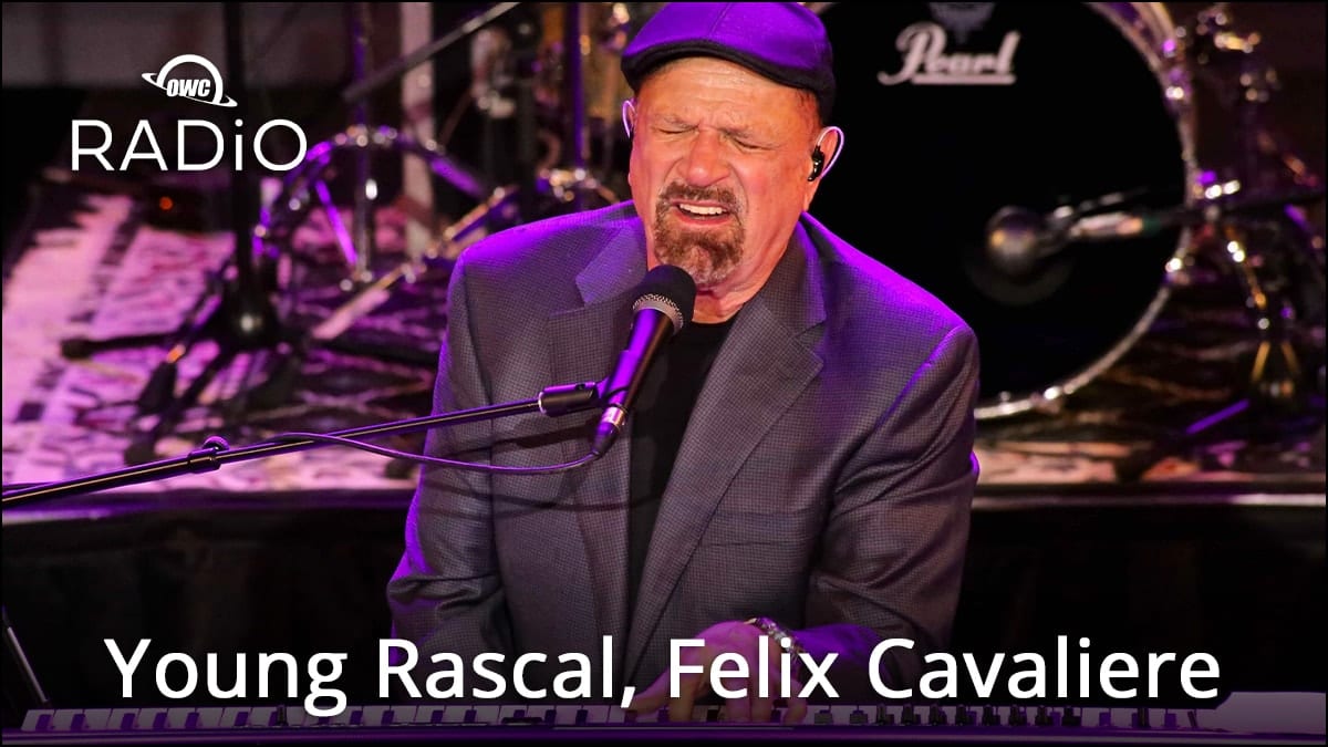 Felix Cavaliere from the Young Rascals playing keyboards