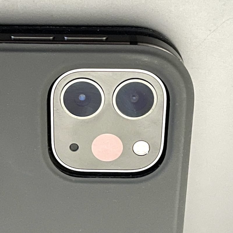 The camera cluster on the back of the M1 iPad Pro includes two cameras and a LiDAR Scanner