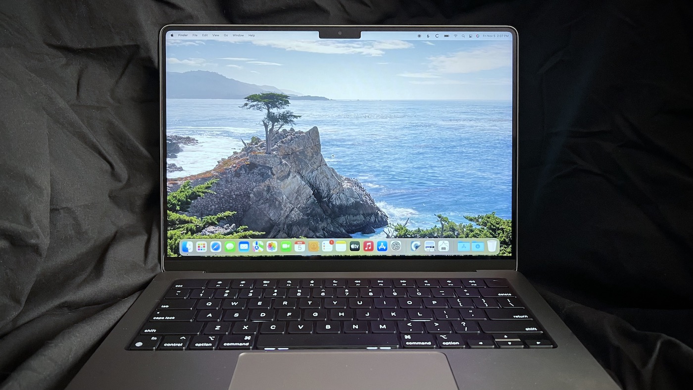 MacBook Pro 14 Review: Testing Apple M1 Pro Performance Claims